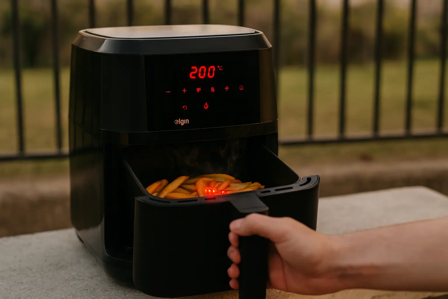 Custo-benefício: 3 air fryer eLGin até R$500