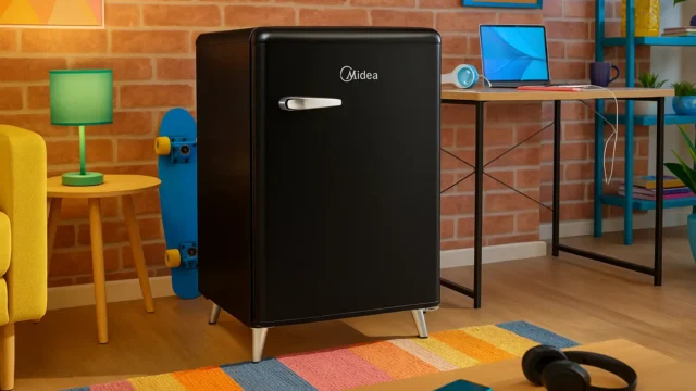 Tela infinita: 3 frigobares retrô com display premium